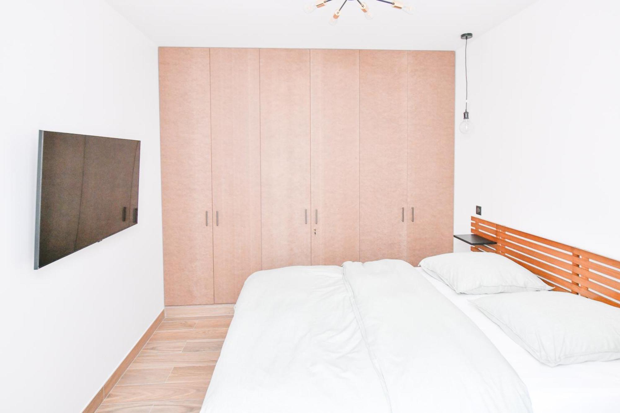 Appartement Parking Gratuit - Montmartre Charme & Patio Prive - Sacre-coeur Metro Anvers
