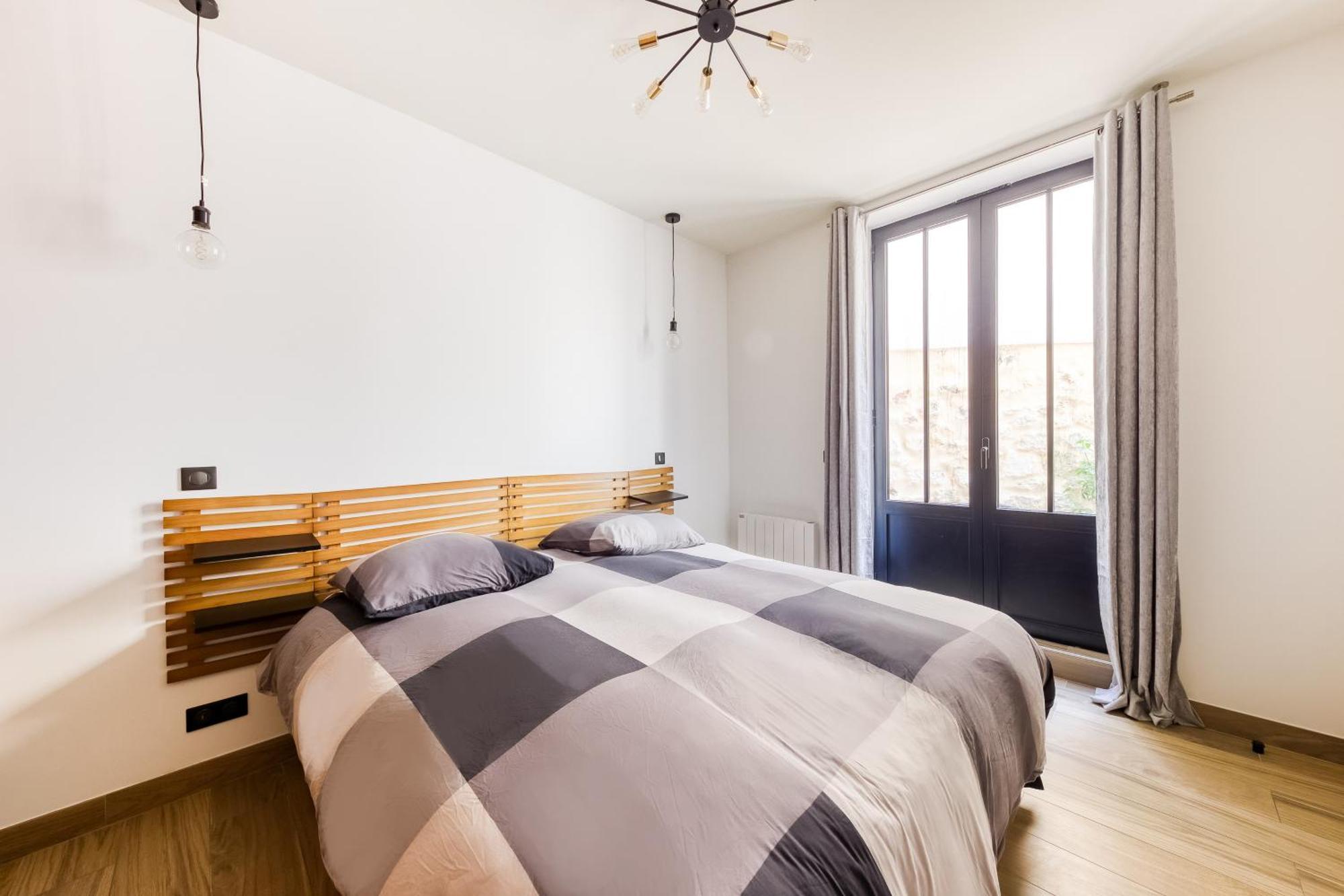 Parking Gratuit - Montmartre Charme & Patio Prive - Sacre-coeur Metro Anvers Appartement