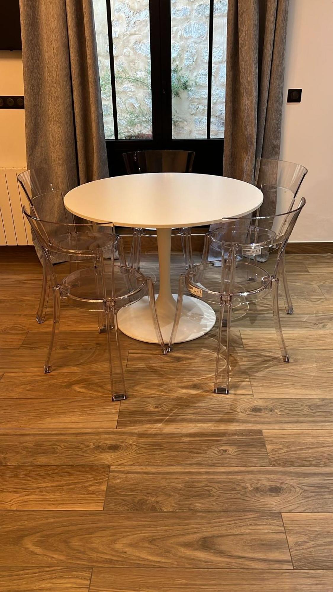 Appartement Parking Gratuit - Montmartre Charme & Patio Prive - Sacre-coeur Metro Anvers *
