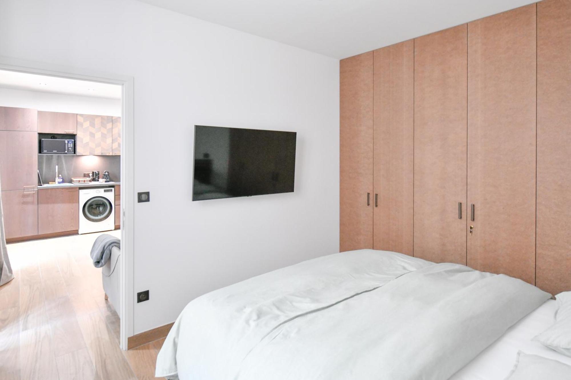 Le Charme De Montmartre - Patio Prive-sacre-coeur - Parking Gratuit - Metro Anvers Appartement